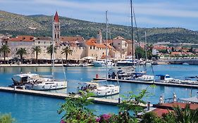 Azur luxury rooms Trogir